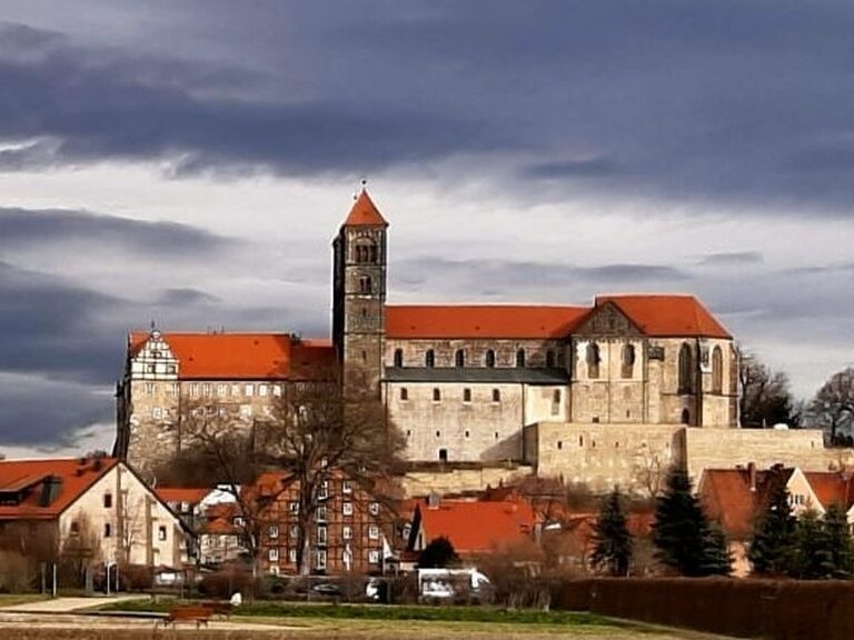 Historische Burg in der Region Harz