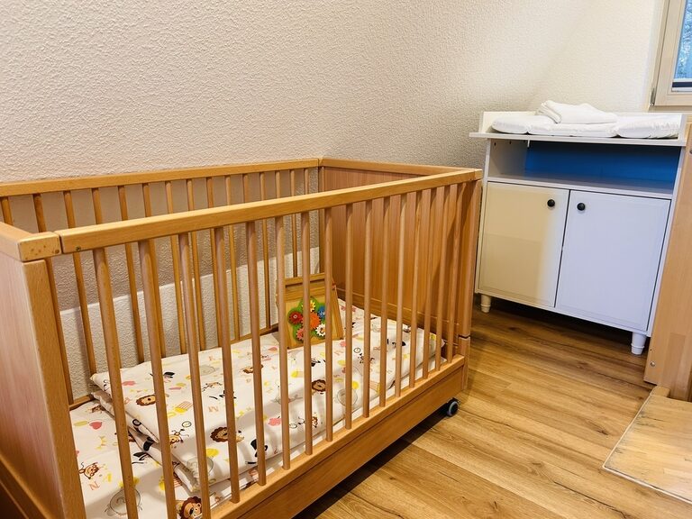 Gitterbett für Urlaub mit Baby im Family Club Harz