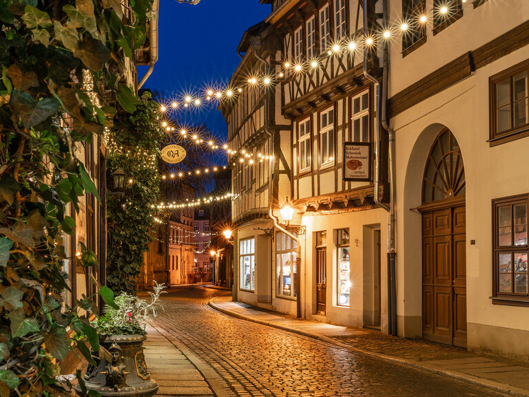 Fachwerkhäuser im Dunkeln Leuchtene Fachwerkhäuser